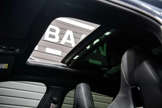 BMW 1 Serie BMW 1-serie M135i xDrive High Executive Edition | Panodak | HUD | H&K | Leder | NL auto | - afbeelding nr 7