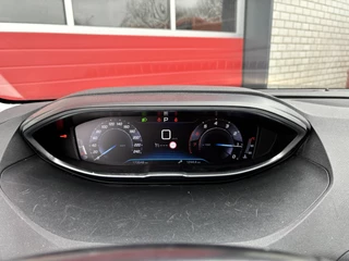 Peugeot 3008 AUTOMAAT / TREKHAAK / CARPLAY / STOELVERW / NAVI / CLIMA / PDC / BLUETOOTH - afbeelding nr 5