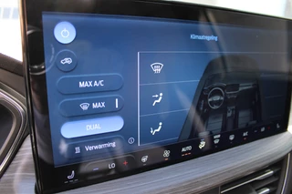 Ford Kuga | Winterpakket | Technology pack | BLIS | Navigatie | Head-up - afbeelding nr 22