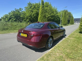 Alfa Romeo Giulia Alfa Romeo Giulia 2.0T 310pk, super netjes!! Veel opties!! - afbeelding nr 21