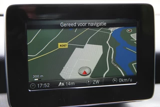 Mercedes-Benz GLA Mercedes-Benz GLA 200 Premium Pano-dak | Trekhaak | Xenon-LED | Navi | ECC | PDC | Cruise | Half-Leder | Sportstoelen | Stoelverw | LMV18'' | Goede banden | Zeer nette - afbeelding nr 11