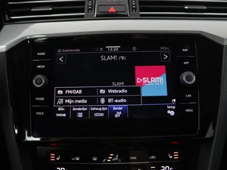 Volkswagen Passat Volkswagen Passat 1.4 TSI PHEV GTE | Stoelverwarming | Camera |  Adaptive cruise | Matrix LED | Massage | Carplay | Navigatie | Side Assist - afbeelding nr 18