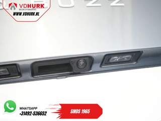 Volkswagen ID. Buzz Volkswagen ID. Buzz 79 kWh 360km WLTP 2x Schuifdeur/ Snellader/ Stoelverw./ Keyless/ Carplay/ 360 Camera/ PDC/ Climate/ Trekhaak - afbeelding nr 28
