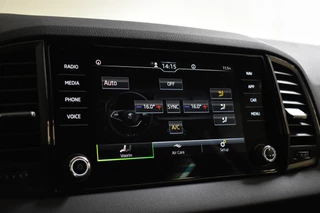 Škoda Karoq Škoda Karoq 1.5 TSI ACT 150PK DSG ELEGANCE VIRTUAL/CAMERA/CARPLAY - afbeelding nr 32
