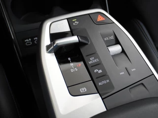 BMW 2 Serie BMW 2-serie Active Tourer 220i M-Sport HARMAN KARDON AUDIO| PANO |360 CAMERA | MEMORY SEAT - afbeelding nr 44
