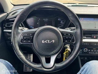 Kia Niro Kia Niro 1.6 GDi PHEV DynamicLine  / Plug-inn Hybride / volledig elektrisch rijden 65 km hierna Hybride aandrijving , Navi / Camera achter / Parkeerhulp rondom / Stoel & stuur verwarming /  fab garantie 7 jaar / 150.000km - afbeelding nr 26