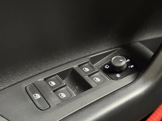 Volkswagen Taigo Volkswagen Taigo 1.0 TSI R-Line Business | Automaat | camera | DAB | Beats audio | stoelverwarming - afbeelding nr 13