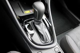 Toyota Yaris Toyota Yaris 1.5 Hybrid 115 Team Player - 93 pk **Camera / Carplay - afbeelding nr 21