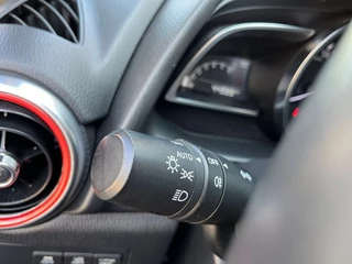 Mazda 2 Mazda 2 1.5 Skyact-G Luxury | Carplay | Stoel+stuurverwarming | PDC - afbeelding nr 13