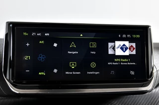 Peugeot 2008 Peugeot 2008 1.2 PureTech 130 PK GT - Automaat | Dig. Cockpit | Adapt. Cruise | Elek. stoel | Stoelverw. | PDC | Camera | NAV + App. Connect | ECC | LM 17