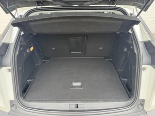 Peugeot 3008 Peugeot 3008 1.2 PureTech GT Line Panorama 360 Camera Cruise DAB Navigatie Carplay - afbeelding nr 18