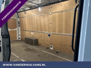 Mercedes-Benz Sprinter Mercedes-Benz Sprinter 317 CDI 170pk L3H2 Fabrieksgarantie Euro6 Airco | Camera | Apple Carplay | Cruisecontrol Android Auto, Parkeersensoren, Stoelverwarming, Bijrijdersbank - afbeelding nr 10