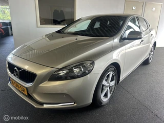Volvo V40 2.0 D2 [ excellent condition! ]