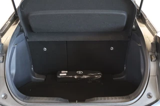 Toyota C-HR Toyota C-HR 1.8 Hybrid 140PK Active - Dodehoeksensor - Navi - - afbeelding nr 15