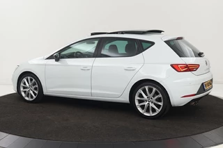 SEAT Leon SEAT Leon 1.4 TSI FR | Panoramadak | Stoelverwarming |  Carplay | Alcantara | Full LED | Navigatie | Sportstoelen | PDC | Climate control - afbeelding nr 2
