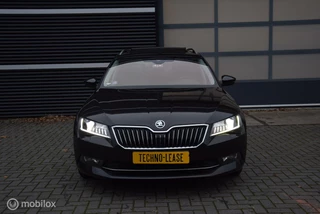 Škoda Superb Skoda Superb Combi 1.4 TSI ACT Style business 150pk Panoramadak Leer trekhaak - afbeelding nr 3