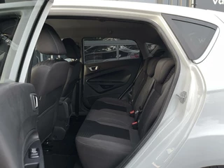 Ford Fiesta Ford Fiesta 1.0 EcoBoost Titanium NAVIGATIE|TREKHAAK|WINTER PAKKET|BLUETOOTH|LED|PARKEERSENSOREN|SFEERVERLICHTING - afbeelding nr 25