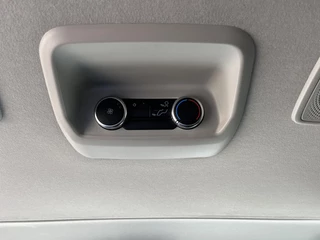 Ford Transit Custom Ford Transit Custom 340 2.5 PHEV L2H1 Limited | Voorraad | Kombi 9-persoons | Dubbele schuifdeur | 17 inch lichtmetalen velgen | Trekhaak | Navigatie | Garantie 5 jaar of 200.000 km | Camera - afbeelding nr 19