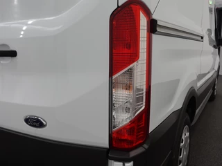 Ford Transit Ford Transit 310 2.0 TDCI L2H2 Trend Automaat Airco Navigatie Bluetooth Camera Cruise Control Trekhaak - afbeelding nr 13