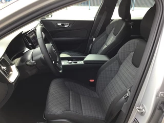 Volvo V60 Volvo V60 B3 163PK Essential Drive Awareness - afbeelding nr 12