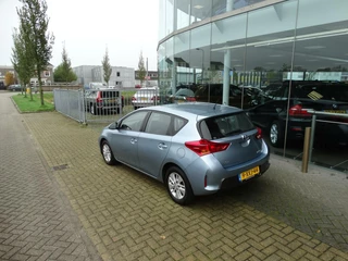 Toyota Auris Toyota Auris 1.8 Hybrid Aspiration 55.986km NAP - afbeelding nr 3