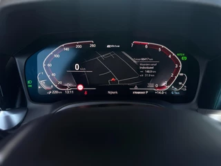 BMW 3 Serie BMW 330e Plug-in Hybrid | 66.417 km | Shadow Line | M Velgen | Achteruitrijcamera | Stoelverwarming|PDC| - afbeelding nr 8
