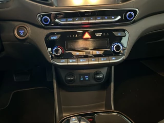 Hyundai IONIQ Hyundai IONIQ Comfort EV | Achteruitrijcamera | Cruise control | Rijstrooksensor | Soh (batterijcheck) 90,4 % - afbeelding nr 11