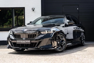 BMW 5 Serie Touring 530e M Sport PRO 360 H&K HUD Trekhaak