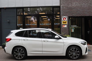 BMW X1 Pano/Keyless/Navi/Leder Dakota/LED/DAB/19