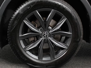 Volkswagen Tiguan Allspace Volkswagen Tiguan Allspace 1.5 TSI DSG7 MOVE DEMO 7-Persoons Trekhaak Navigatie Apple Carplay/Android Auto Camera Parkeersensoren Adaptive Cruise Control  Winterpack Full LED Climate Control - afbeelding nr 36