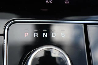 Land Rover Range Rover Velar Land Rover Range Rover Velar 3.0 V6 SC AWD R-Dynamic HSE 381 PK A cruise|Carplay|Matrix|Panoschuifdak|Digidash|Camera|Massage|Kahn LMV 22