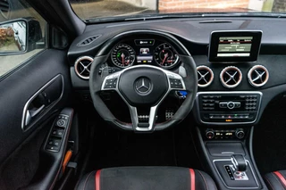 Mercedes-Benz GLA Mercedes GLA-klasse AMG 45 4Matic Pano / Camera / Recaro - afbeelding nr 20