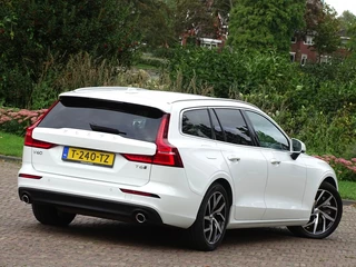 Volvo V60 Volvo V60 2.0 T6 350PK AWD R-design / Bns Pro 2020 / LED - afbeelding nr 51