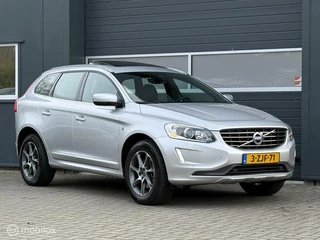 Volvo XC60 Volvo XC60 2.0 D4 FWD Geartronic-8 Summum Ocean Race /Panoramadak/Xenon/Leder/2xelek.stoel/Camera/Sensus navi/Trekhaak/Volledig Volvodealer onderhouden. - afbeelding nr 3