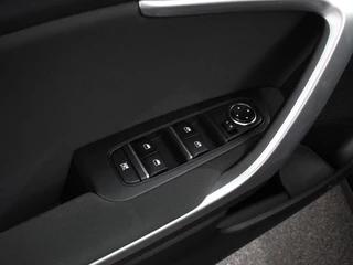 Kia Ceed Sportswagon Kia Ceed Sportswagon 1.0 T-GDi ComfortLine Cruise control Climate control Stoel + stuurverwarming Achteruitrijcamera Navigatie Apple Carplay/ Android Auto - afbeelding nr 12