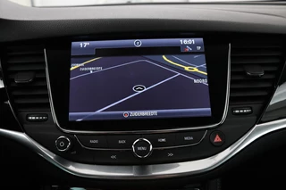 Opel Astra Opel Astra 1.4 Turbo Innovation | Stoel & stuurverwarming | Camera | Carplay | Matrix LED | Trekhaak | Comfortstoelen | Keyless | Navigatie - afbeelding nr 12
