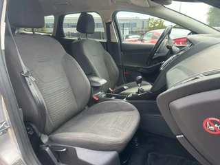 Ford Focus Ford Focus Wagon 1.5 Titanium Navi LED Cruise Climate Stuur/Stoelverwarming Sensoren - afbeelding nr 17