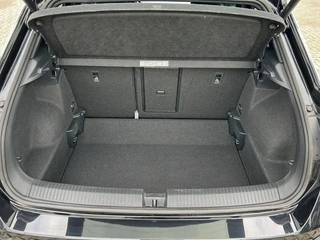 Volkswagen T-Roc Volkswagen T-Roc 1.5 TSI DSG SPORT TREKHAAK/CAMERA/NAVI/CARPLAY/ACC/STOELVERW/E-KLEP - afbeelding nr 10