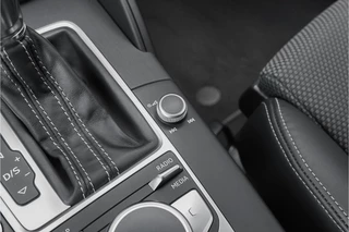 Audi A3 Audi A3 Sportback 1.4 e-tron S-Line Facelift Navi LED NL Auto - afbeelding nr 30