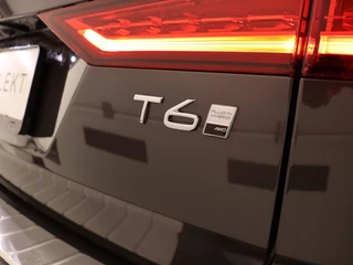 Volvo V60 Volvo V60 T6 PLUG-IN HYBRID ESSENTIAL EDITION 19INCH GETINT GLAS STOELVERW - afbeelding nr 10