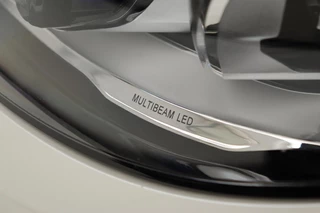 Mercedes-Benz C-Klasse Mercedes-Benz C-klasse 300e AMG Night | Head-Up | Adaptive cruise |  Stoelverwarming | 360 camera | Carplay | Keyless | Matrix LED | Trekhaak | Park Assist | Navigatie - afbeelding nr 21