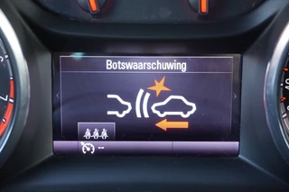 Opel Astra Opel Astra Sports Tourer 1.4 Turbo Innovation / Trekhaak / Camera/ AGR-stoelen / Navi / DAB+ - afbeelding nr 26