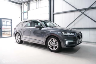 Audi Q7 Audi Q7 3.0 TDI e-tron quattro S-Line 373 pk | Luchtvering | Rijklaarprijs | Daytona Grijs | Plug in hybrid | NL auto NAP | - afbeelding nr 51