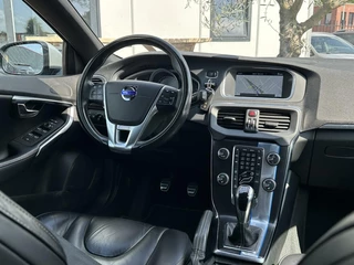 Volvo V40 Volvo V40 2.0 D4 R-Design Business Leder Navi Climate Cruise Lichtmetaal Trekhaak - afbeelding nr 3