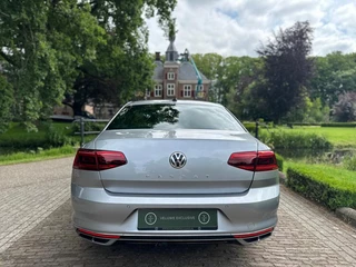 Volkswagen Passat Volkswagen Passat 1.5 TSI | Business R-Line | LED | Camera | Leder | DigiDash | - afbeelding nr 13