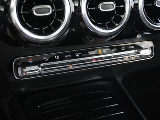 Mercedes-Benz B-Klasse Mercedes-Benz B-Klasse 180 AMG // Panoramadak // Camera // Augemented Reality // Carplay // Elek. Achterklep // Night Pakket // Cruise Control - afbeelding nr 35
