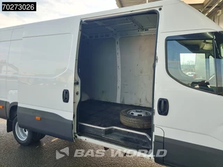 Iveco Daily Iveco Daily 52C18 3.0L 180PK Automaat L3H2 Dubbellucht 3,5t Trekhaak Camera Airco Cruise L4H2 16m3 Airco Trekhaak Cruise control - afbeelding nr 8