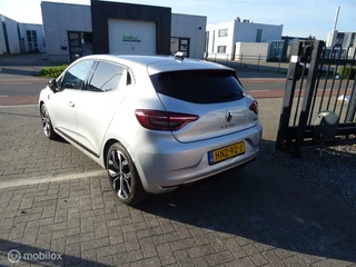 Renault Clio Renault Clio 1.6 E-Tech Hybrid 140 Luticia Intens Serie Limitee complete-auto - afbeelding nr 5