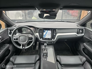 Volvo V60 VOLVO V60 2.0 T5 250PK R-DESIGN CAMERA LEER TREKHAAK CARPLAY - afbeelding nr 12