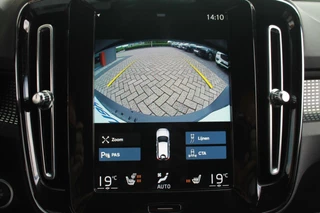 Volvo XC40 Volvo XC40 T4 Recharge R-Design | Stoelverwarming | Parkeercamera | BLIS | Pilot Assist | Electr. Stoelen | Glossy Black | Keyless - afbeelding nr 44